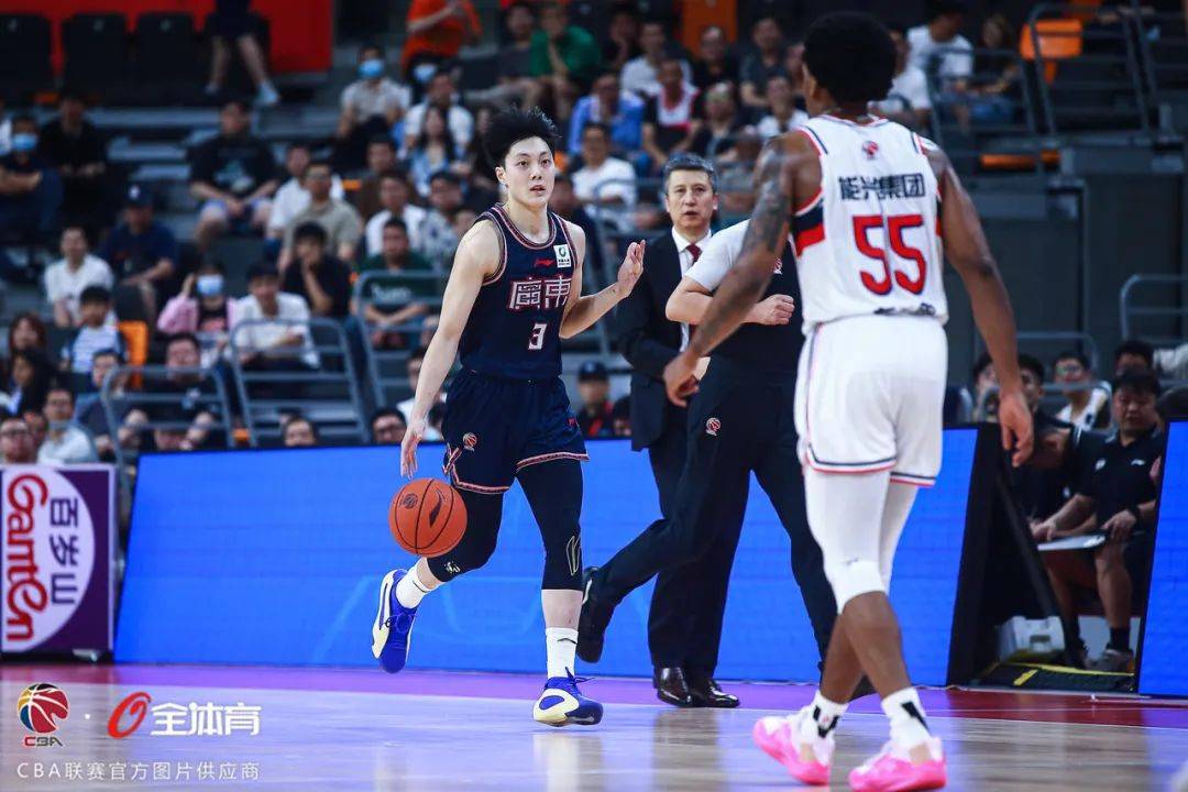 包含广州德比战开展备战，备战锻炼态度积极的词条